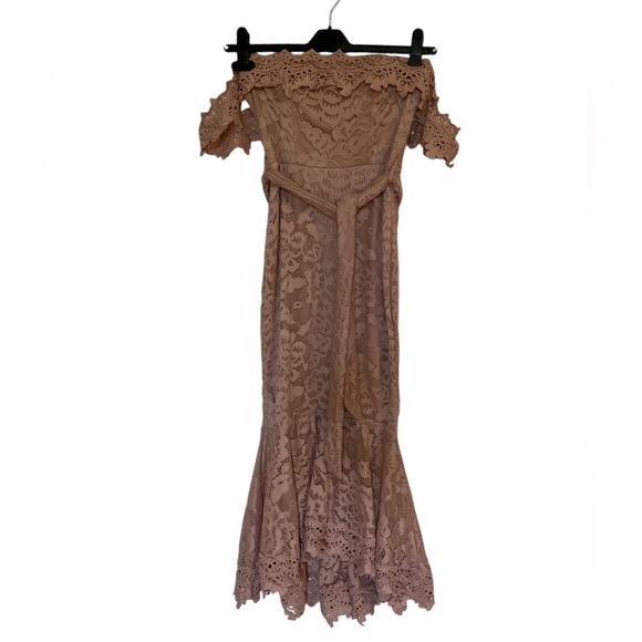 Alexa MIDI in Blush coloured lace and crocheted dress. - Picture 2 of 8